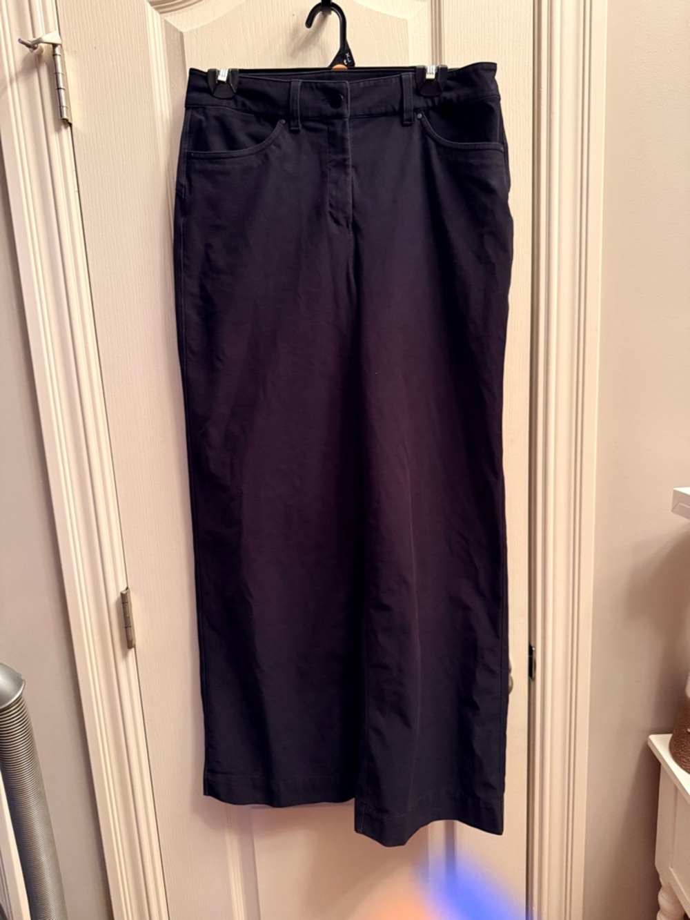 Lululemon City sleek 5 pocket wide leg high rise pant. Size 29